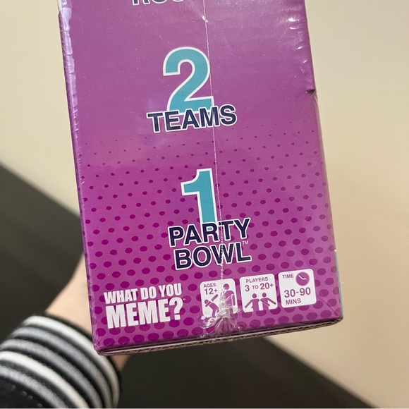 NIB Party Bowl What Do You Meme? Family Friendly Party Game - Picture 7 of 10